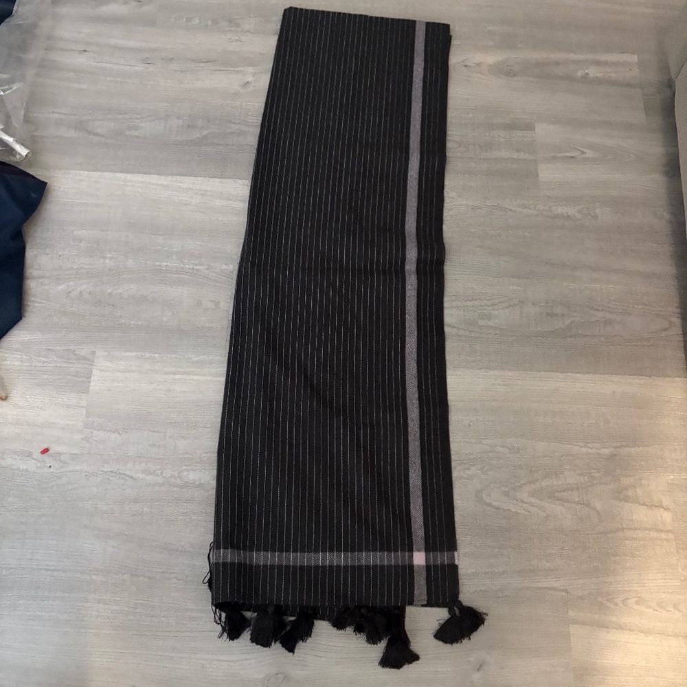 Gap scarf